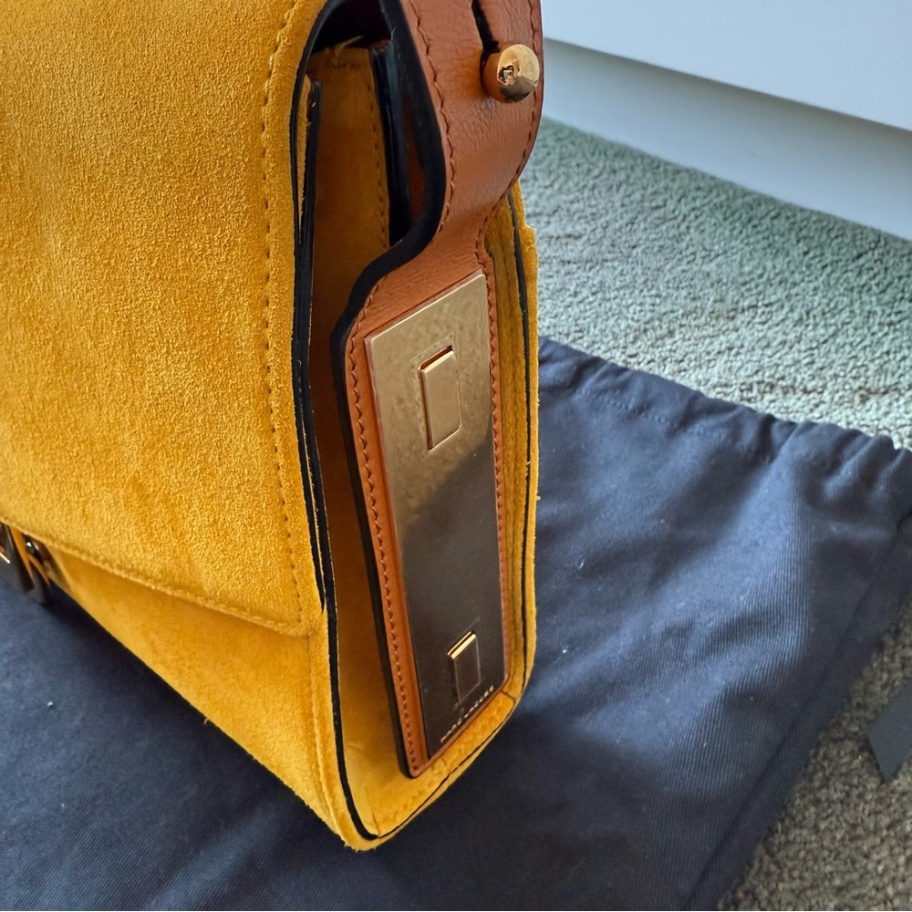 NWT MARC JACOBS - MEMO SUEDE BAG - Picture 2 of 6